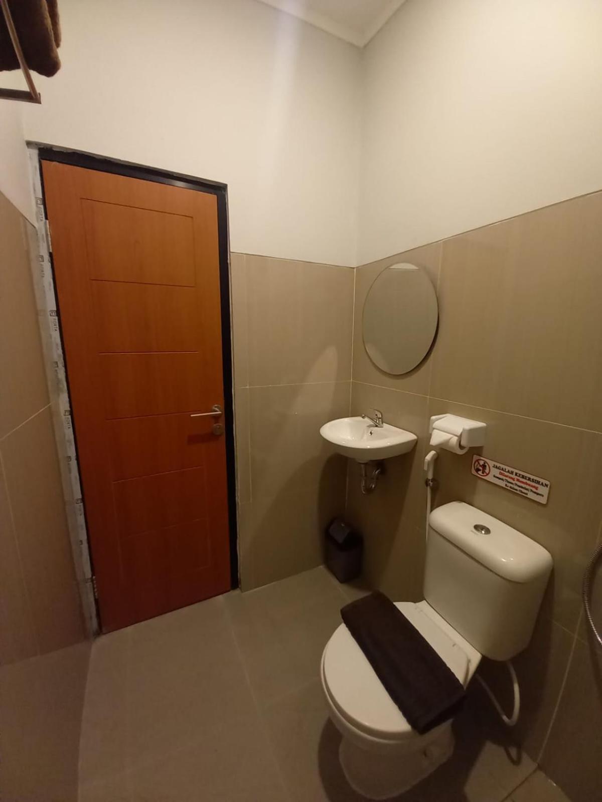 Bintaro 24 Hotel Jakarta Luaran gambar